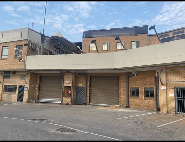 749M² WAREHOUSE TO LET IN RANDBURG CENTRAL